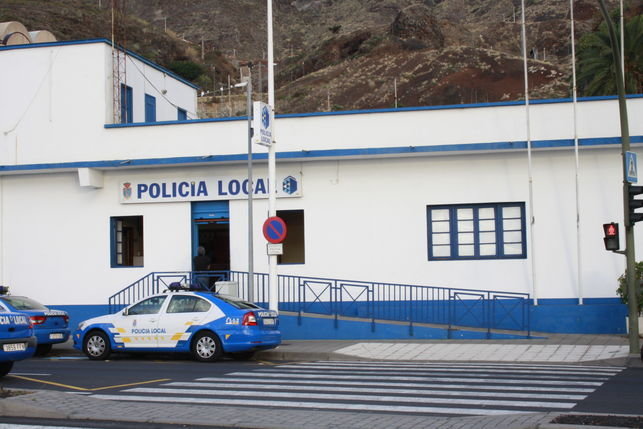instalaciones-Policia_Local-Santa_Cruz_de_La_Palma_EDIIMA20141217_0377_28